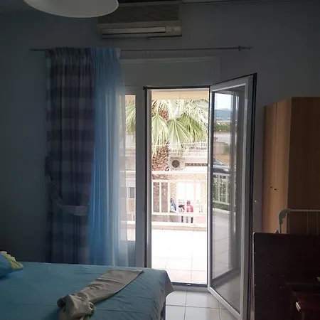شقة Villa Leonidas *